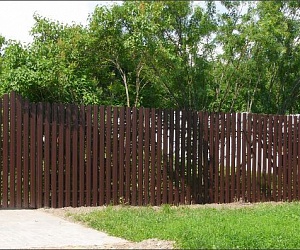 Забор из металлического штакетника Кондратьево