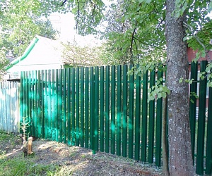Забор из металлического штакетника Мины