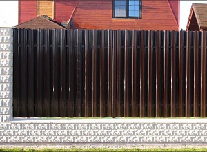 Забор из металлического штакетника Селезнёво